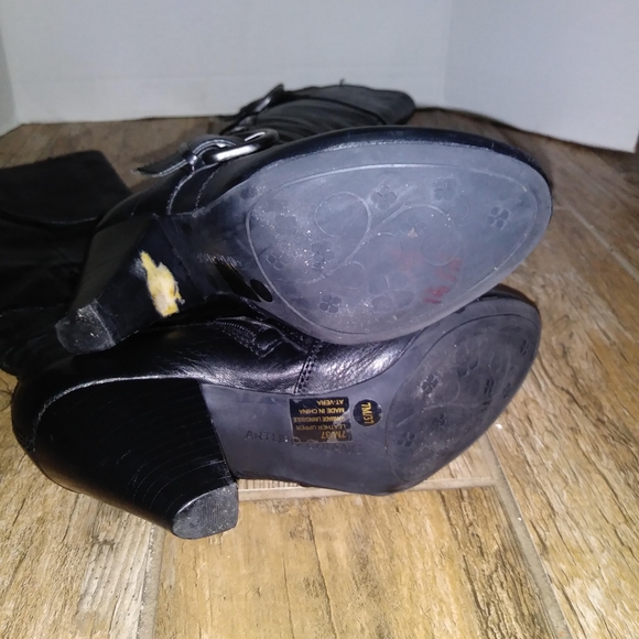 Arturo Chaing Vin Boot - Picture 8 of 8